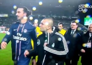 Zlatan confond Mollo avec un ramasseur de balle