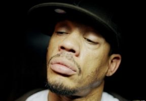 JoeyStarr est le Notorious BIG francais selon Enora Malagré !