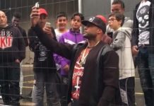 Booba croise des enfants et leur offre un moment magique !