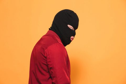 Kalash Criminel : a 15 piges j'ai acheté un 9 millimètres
