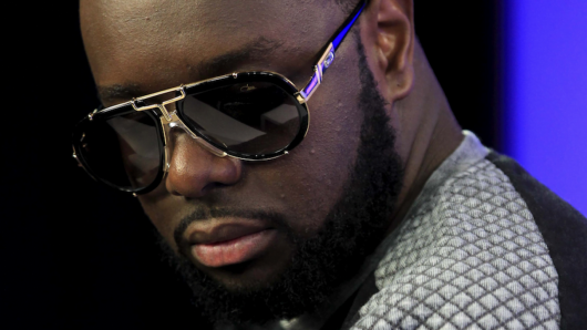 Maitre Gims offre des kits scolaires aux écoliers pour la rentrée !