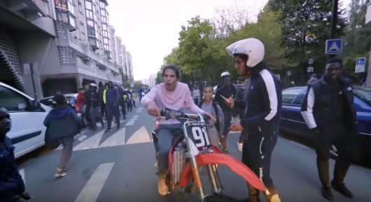 Moha La Squale a failli se faire embarquer par la police pour la promo de Bendero !