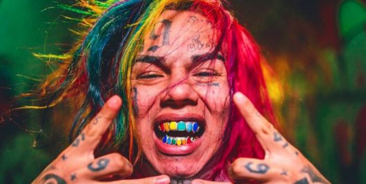 Après le meurtre de XXXTentacion, 6ix9ine décide de changer de comportement !