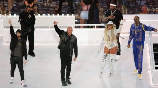 Eminem, Snoop Dogg, Dr. Dre, Eminem et 50 Cent enflamment le Superbowl