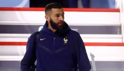 Benzema pris pour un con, on l’a jeté dehors des Bleus