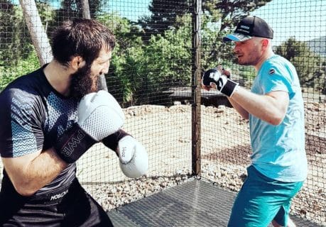 Jul se met au MMA et fait face à Abdoul Abdouraguimov