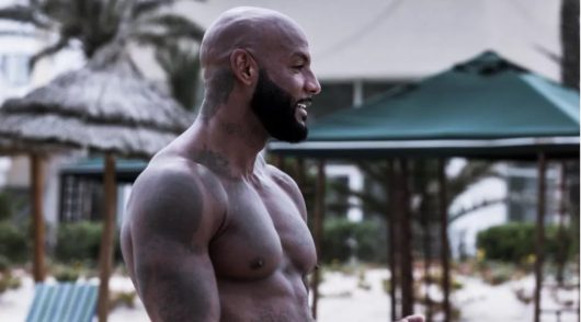 Booba : A la fin, son nouveau titre avec un feat mystère