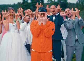 Jul qui débarque dans un mariage pour le clip « Je t’aime »