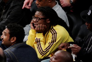 Lil Wayne se virer d'un match NBA entre Lakers et Oklahoma